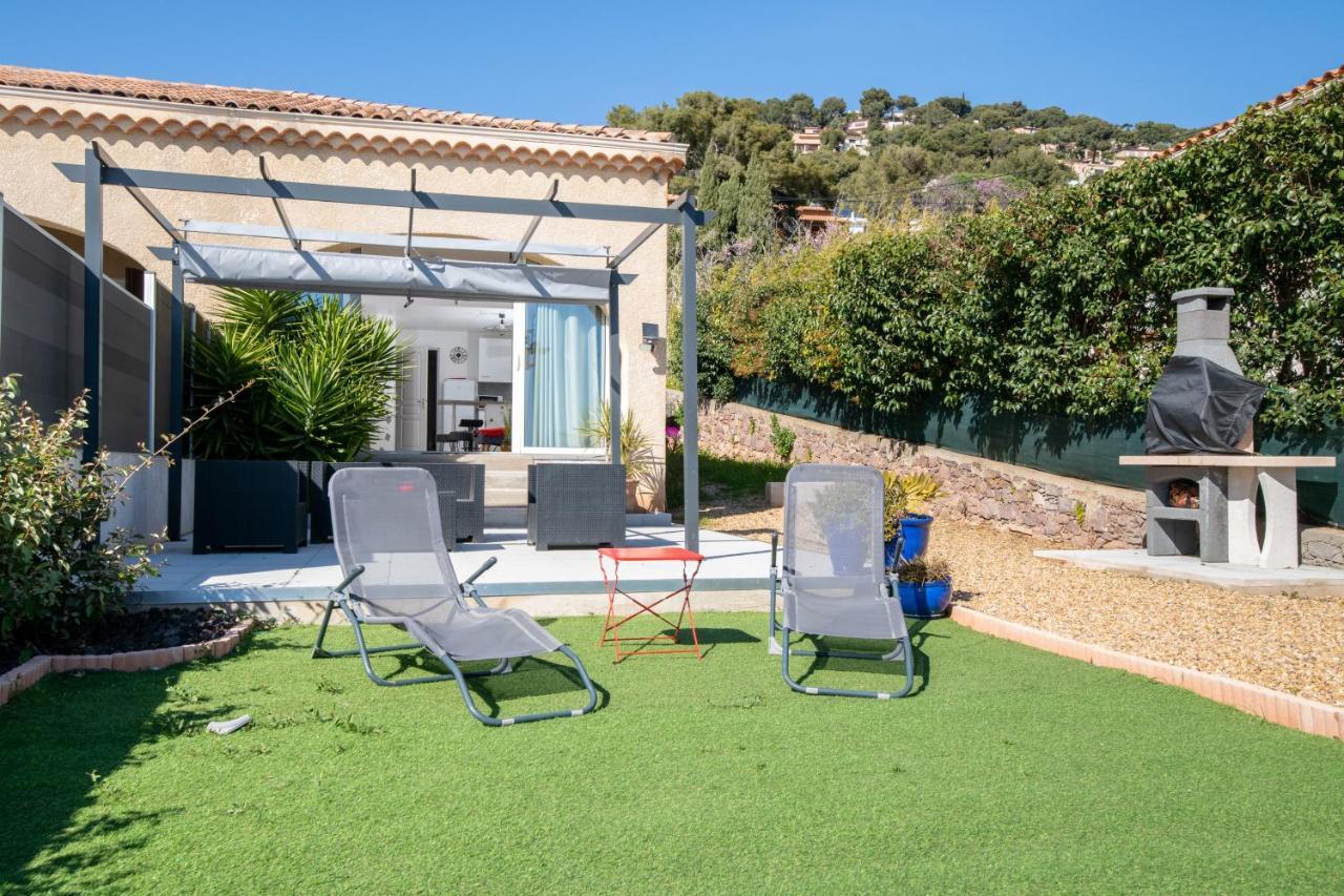 Face A La Mer Superbe Villa Terrasse Barbecue Le Pradet Carqueiranne Exterior photo