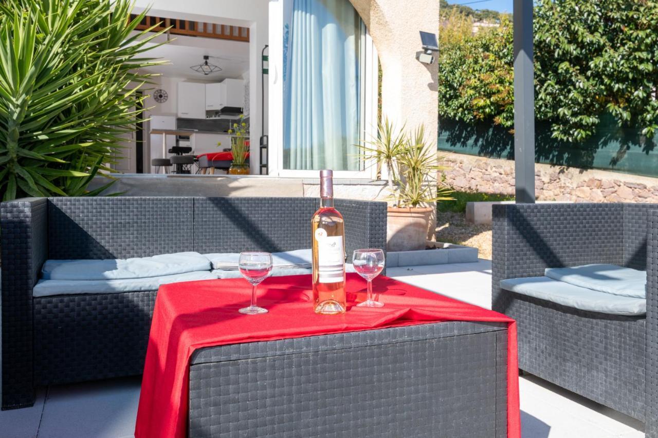 Face A La Mer Superbe Villa Terrasse Barbecue Le Pradet Carqueiranne Exterior photo